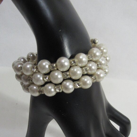 VINTAGE MEMORY WIRE WRAP BRACELET - Picture 2 of 2